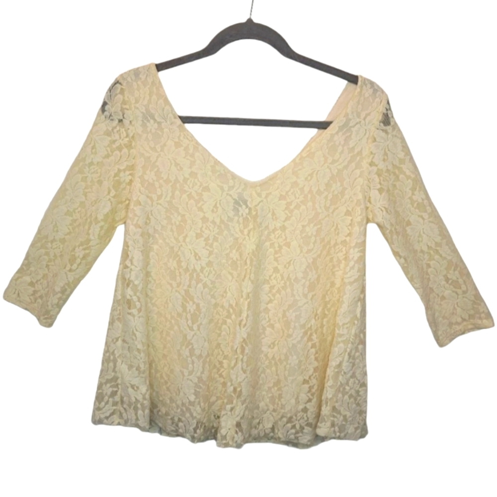 American Eagle Ivory Lace Overlay Flirty Feminine Top Blouse Size Small